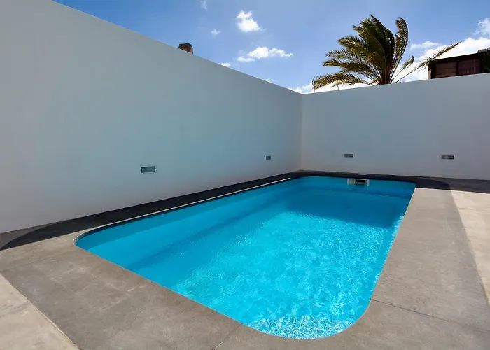 Willa Sunrise Private Pool By Pvl Puerto del Carmen (Lanzarote)