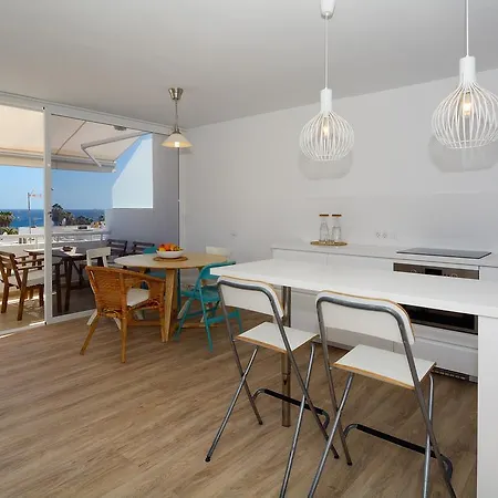 Villa Sunrise Private Pool By Pvl Puerto del Carmen (Lanzarote)